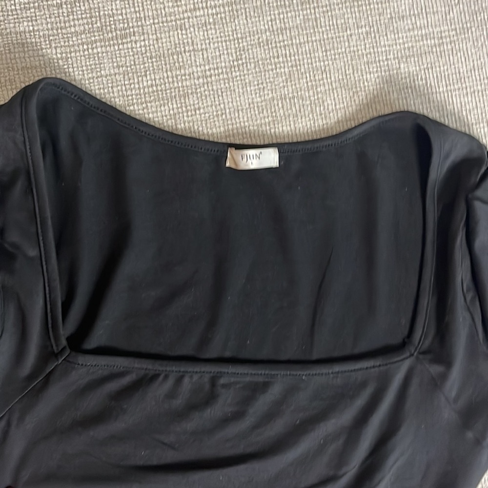 ⭐️ Fjun Black Bodysuit with Square neckline- size Large - Picture 6 of 7